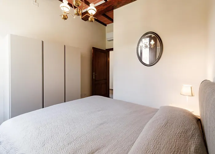 La Finestra Sul Luca 아파트 San Gusme